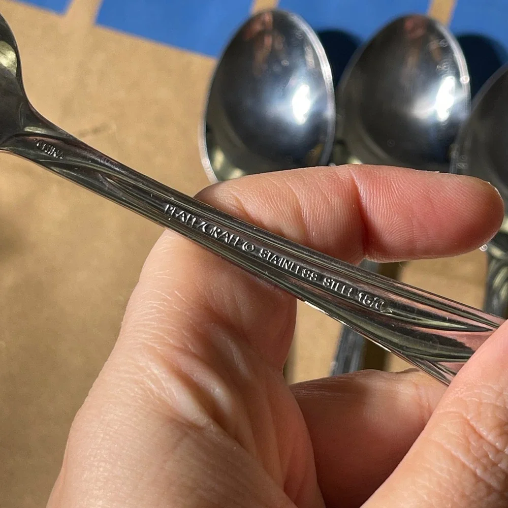 Pfaltzgraff Stainless Steel Teaspoons Lot of 7 Classic Curved Pattern